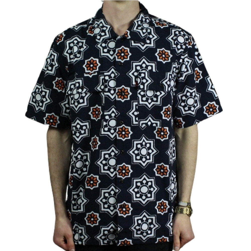 XL Levi's Skateboarding Short Sleeves Button Front Shirt with  Pockets